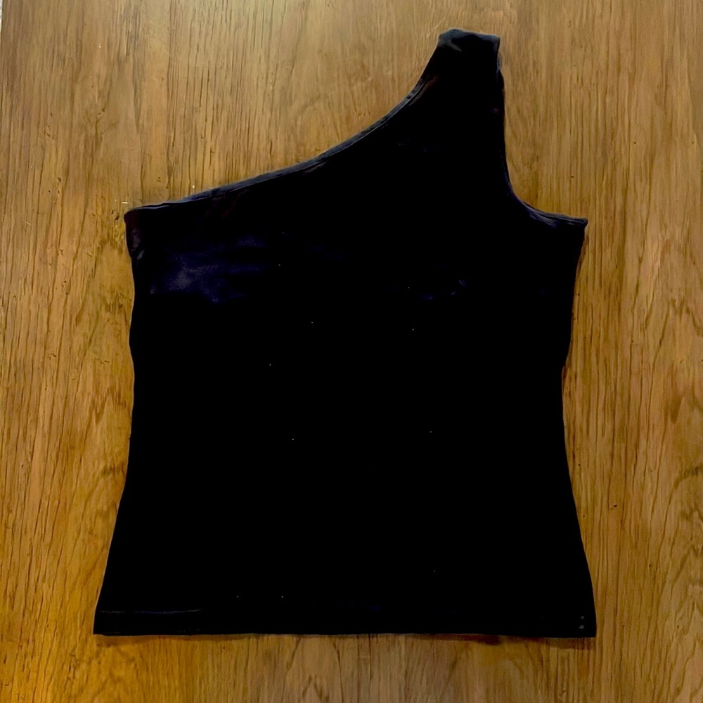 Off the shoulder mid drift top